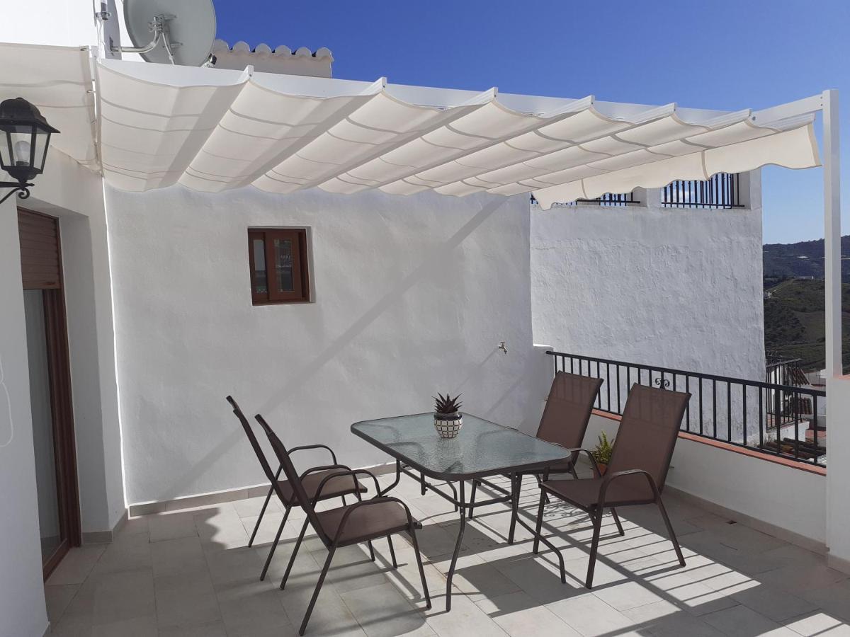 Casa Con Vistas 2 Apartment Frigiliana Luaran gambar